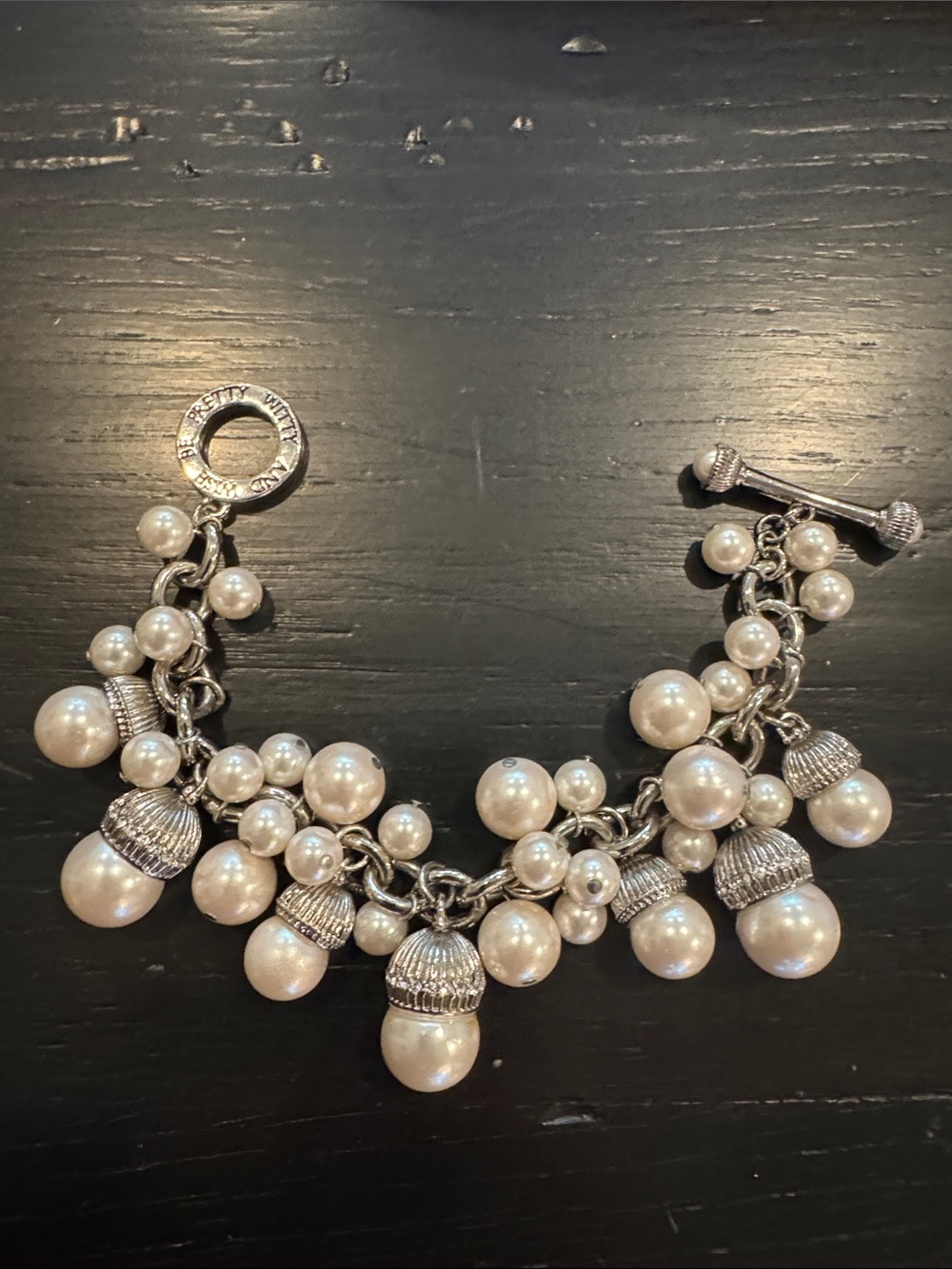 Rare Brighton “My Flat in London” SilverTone Chunky Pearl Charm Bracelet Retired - Picture 3 of 15